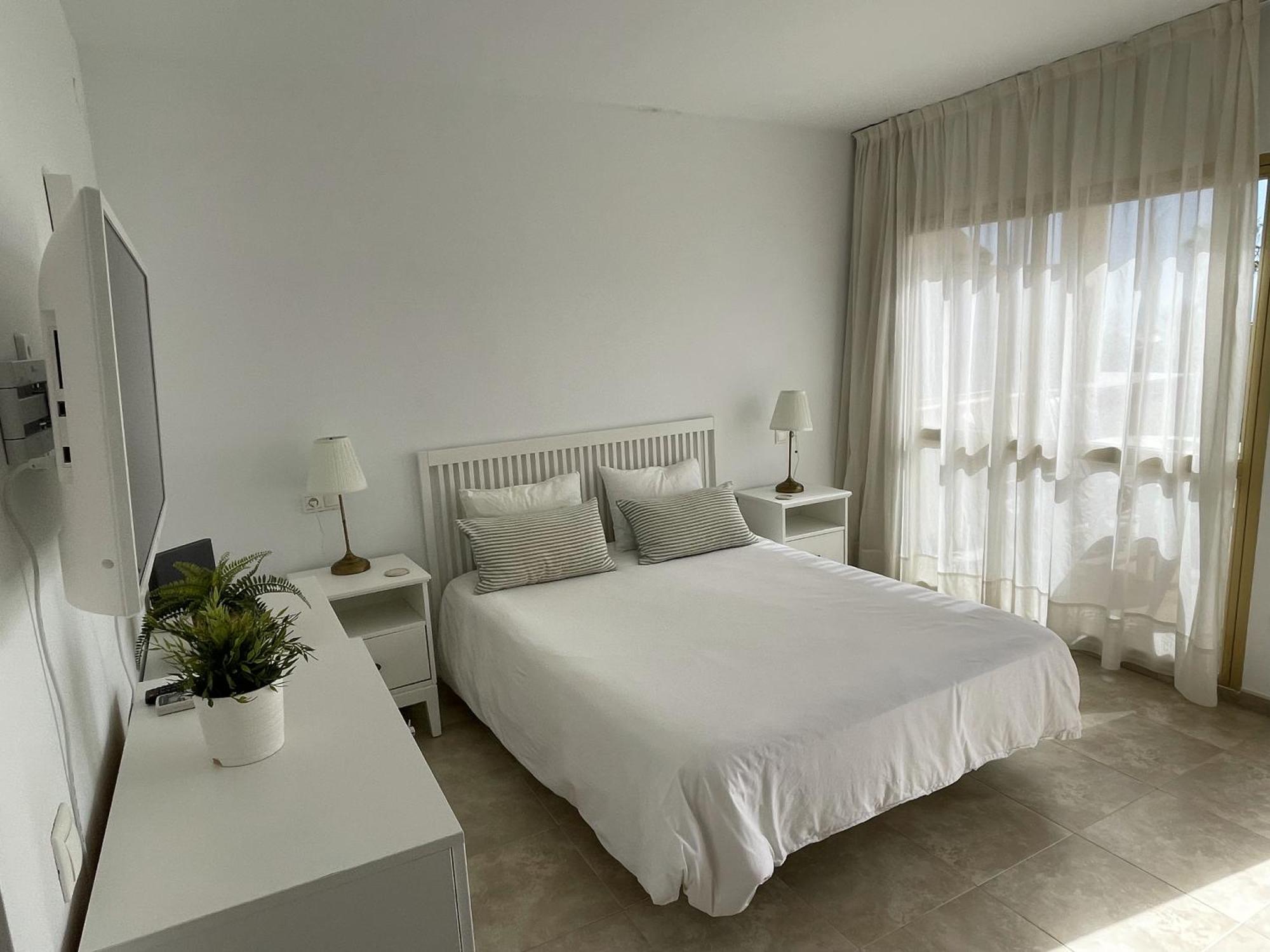 Estudio Con Insuperables Vistas Al Mar: Aparcamiento Marbella Esterno foto